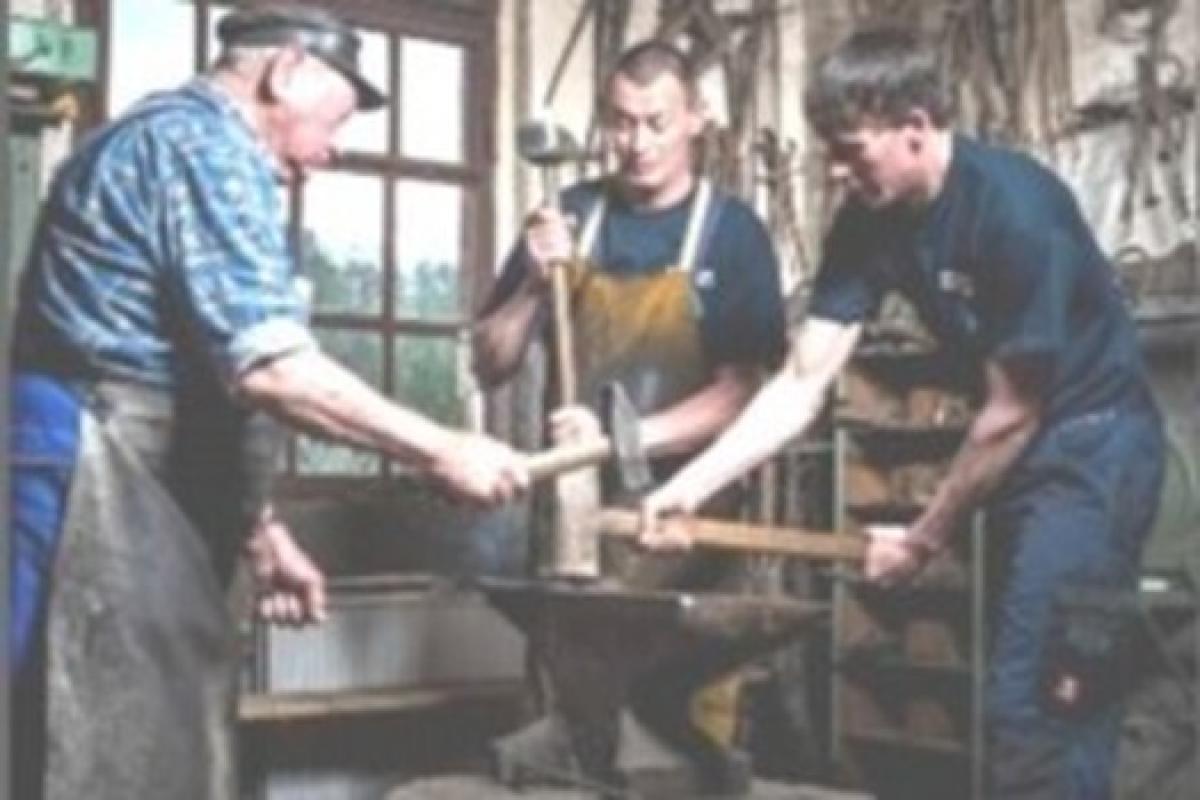 Bild zur Veranstaltung: Einblicke in das Salzunger Handwerk